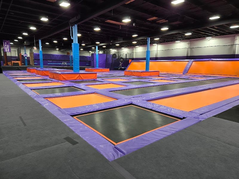 Altitude Trampoline Park - Skokie