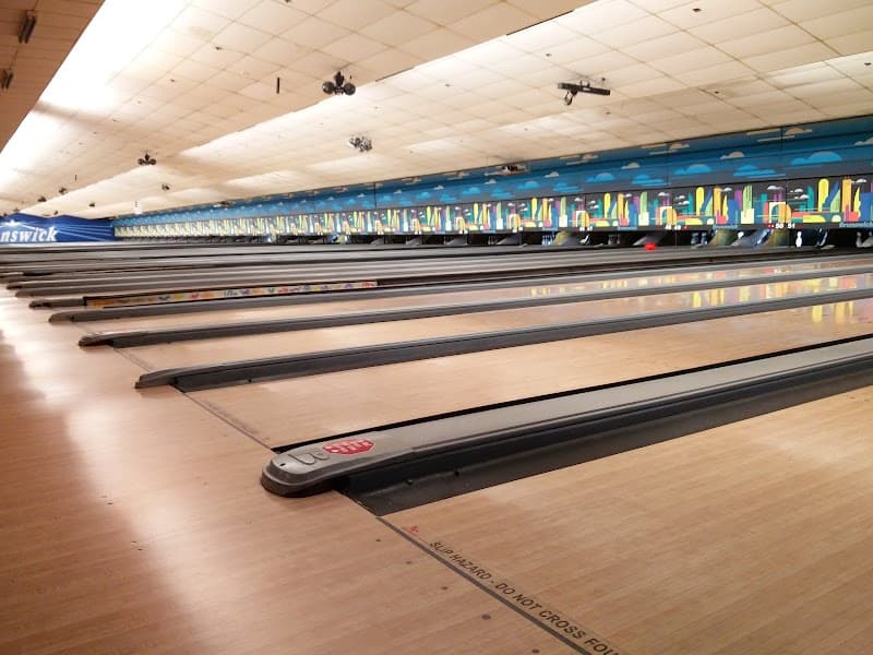 Bowlero West Covina