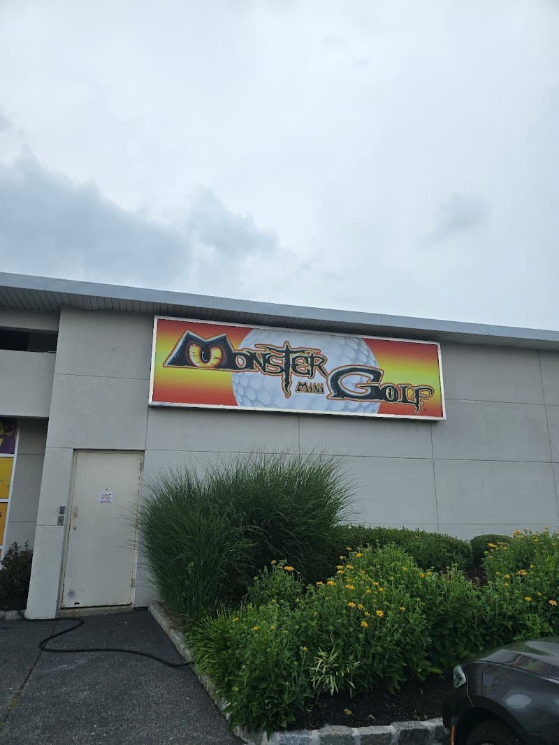 Monster Mini Golf Garden City