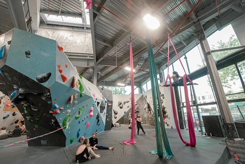 VITAL Climbing Gym - Brooklyn