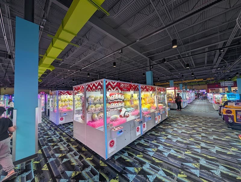 Round1 Bowling & Arcade Chandler - Chandler Fashion Center